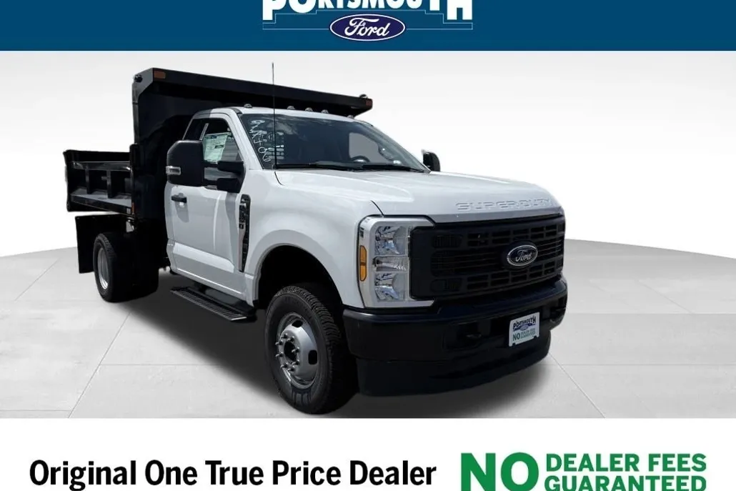 2025 Ford F-350 photo 1