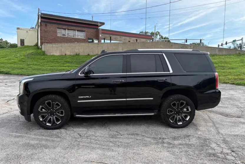 2019 Gmc Yukon Denali photo 1