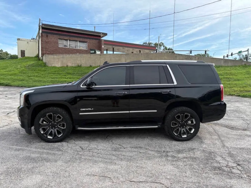 2019 Gmc Yukon Denali photo 1