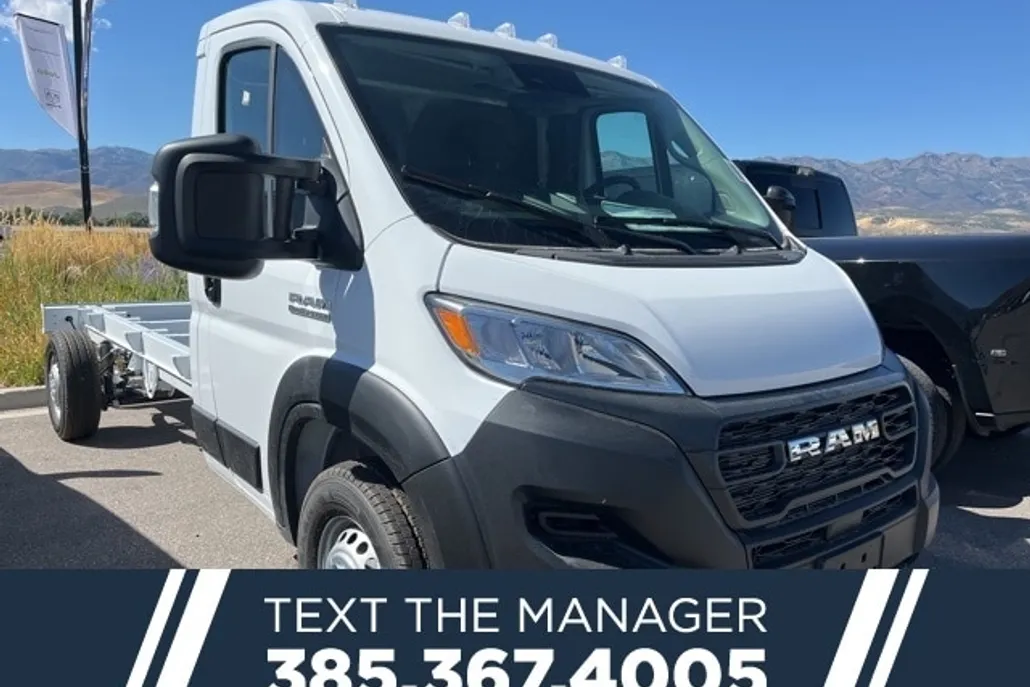 2024 Ram ProMaster 3500 Cutaway photo 1