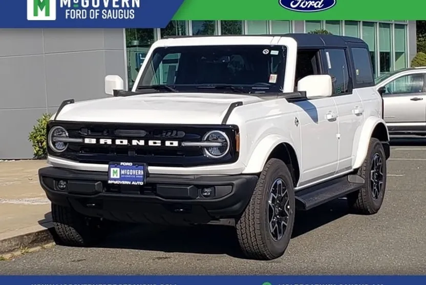 2025 Ford Bronco Outer Banks photo 1
