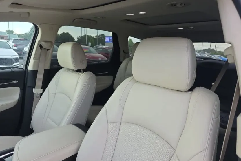 2022 Buick Enclave Premium photo 1