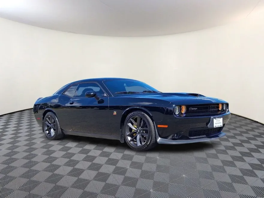 2019 Dodge Challenger R/T Scat Pack photo 1