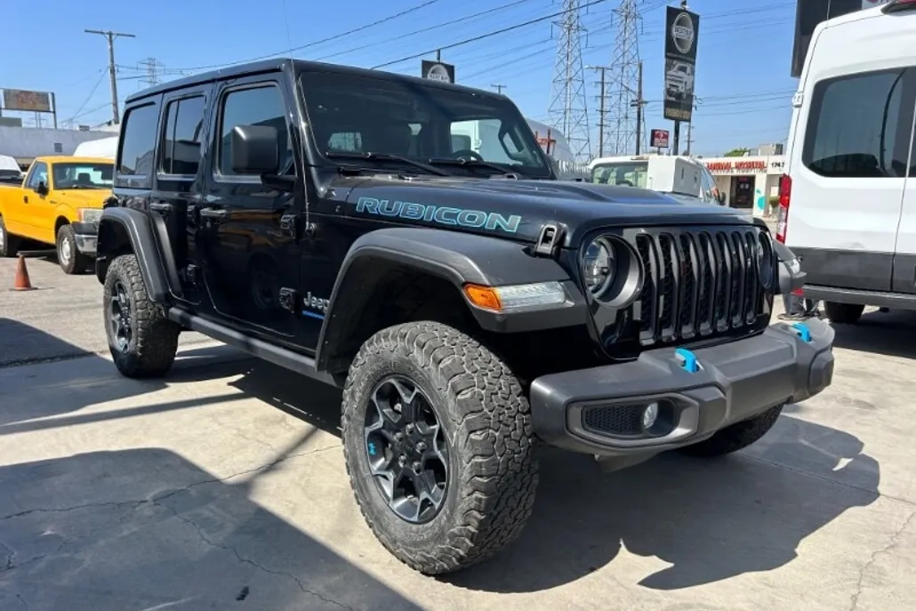 2023 Jeep Wrangler Rubicon 4xe photo 1
