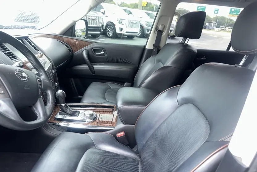 2018 Nissan Armada Platinum photo 1
