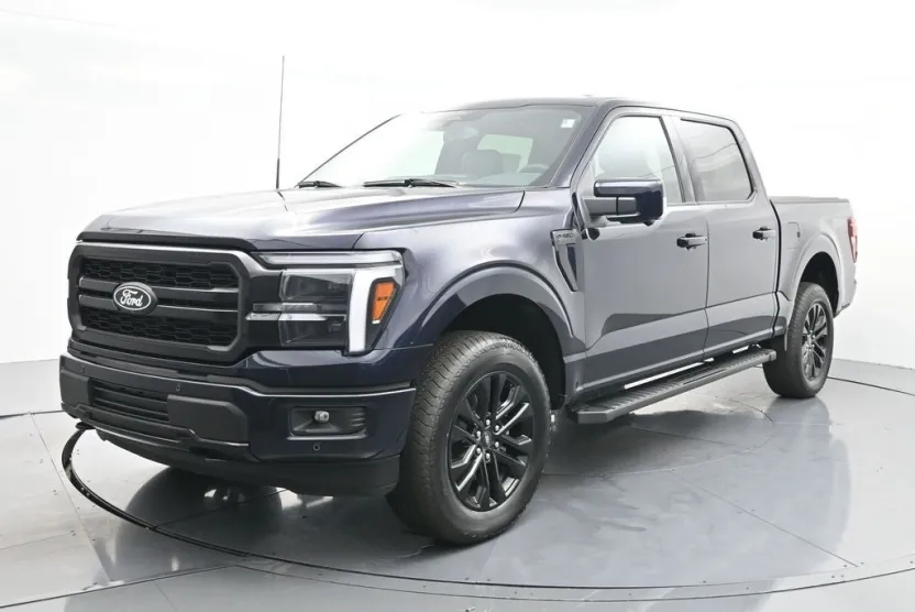 2025 Ford F-150 Lariat photo 1