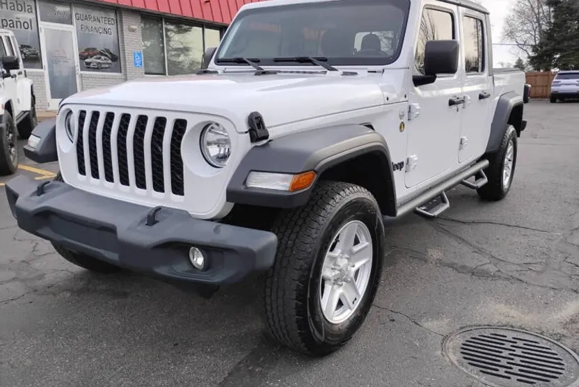 2020 Jeep Gladiator Sport S photo 1