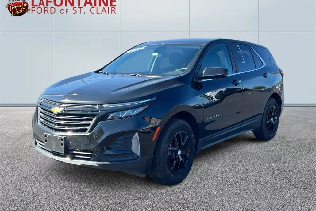 2024 Chevrolet Equinox LT photo 1