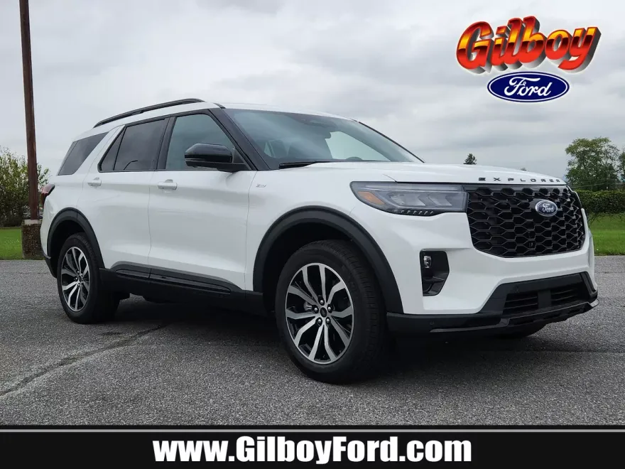 2025 Ford Explorer ST-Line photo 1