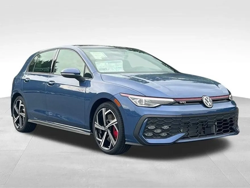 2025 Volkswagen Golf GTI SE photo 1