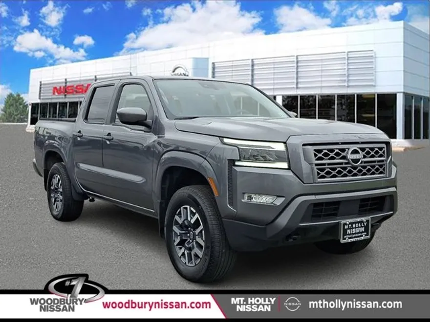 2024 Nissan Frontier SL photo 1
