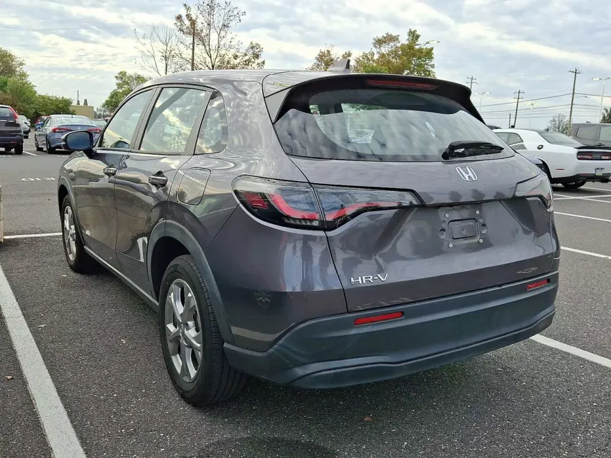 2023 Honda HR-V LX photo 1
