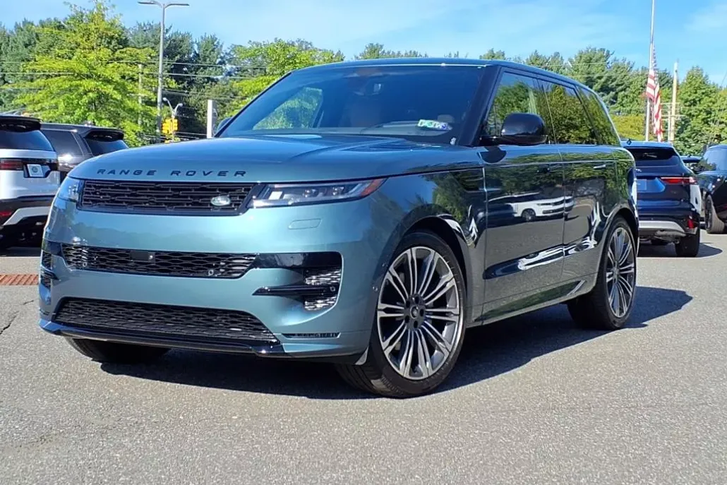 2025 Land Rover Range Rover Sport SE photo 1