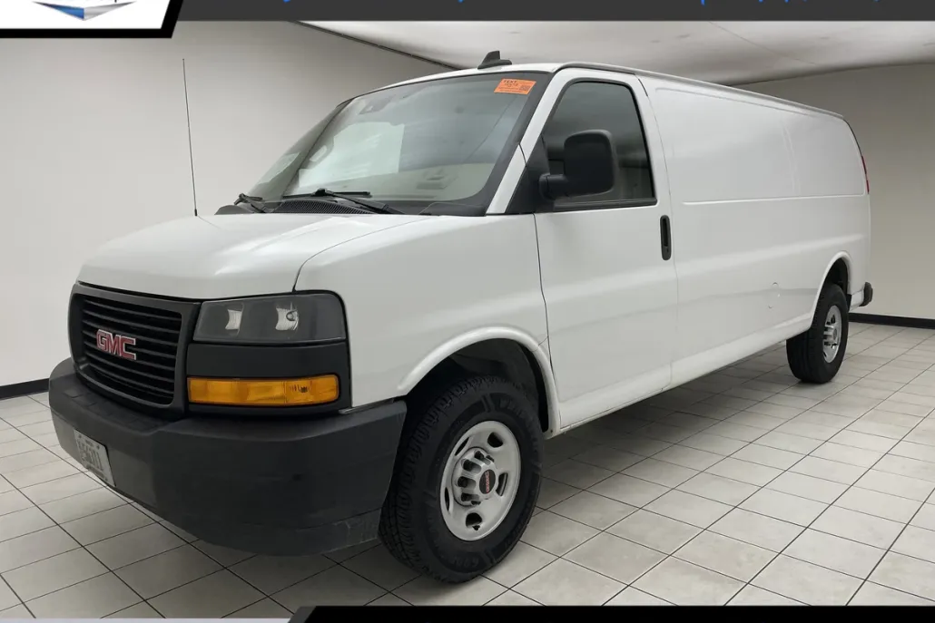 2024 Gmc Savana Cargo 2500 photo 1