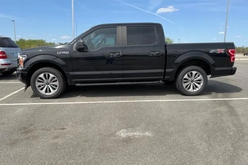 2018 Ford F-150 XL photo 1