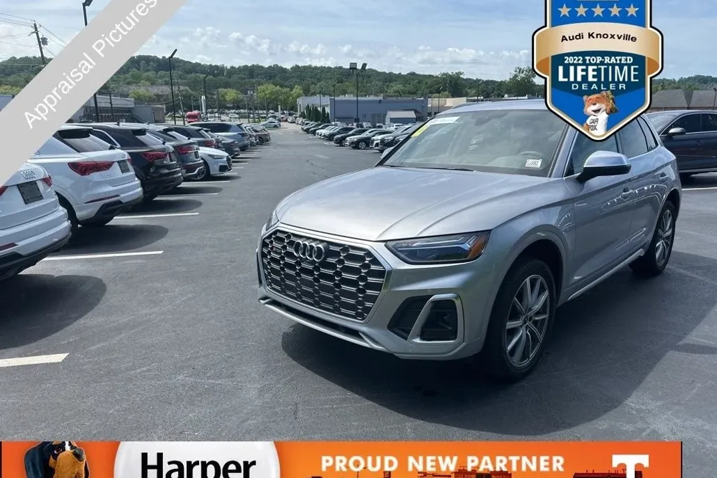 2024 Audi SQ5 Premium Plus photo 1