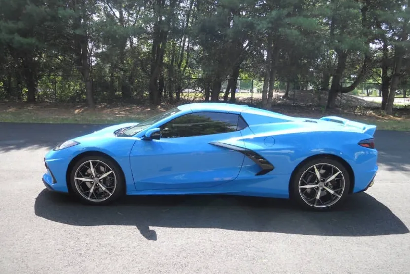 2022 Chevrolet Corvette Stingray Convertible 1LT photo 1