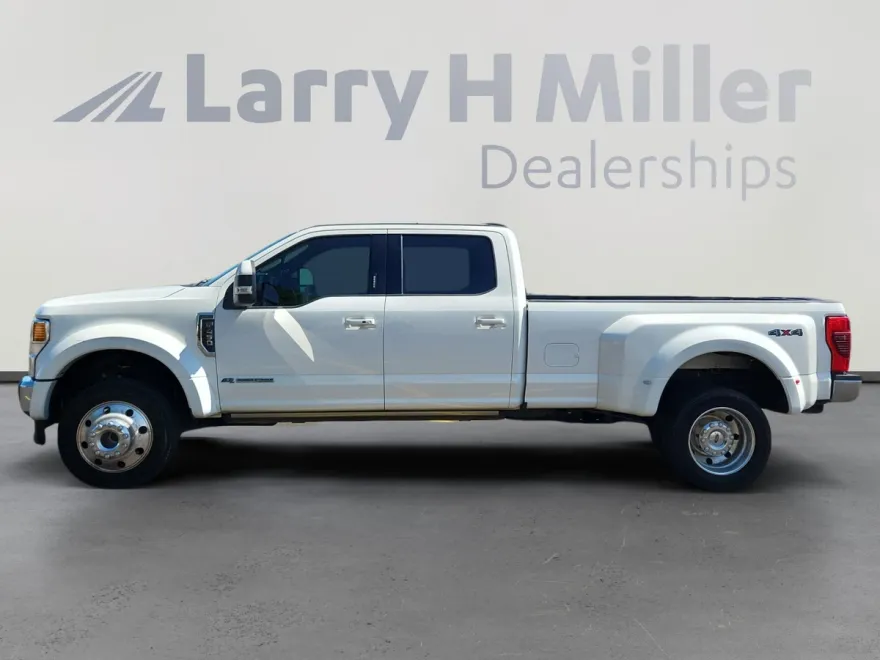 2022 Ford F-450 Lariat photo 1