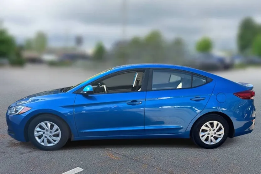 2018 Hyundai Elantra SE photo 1