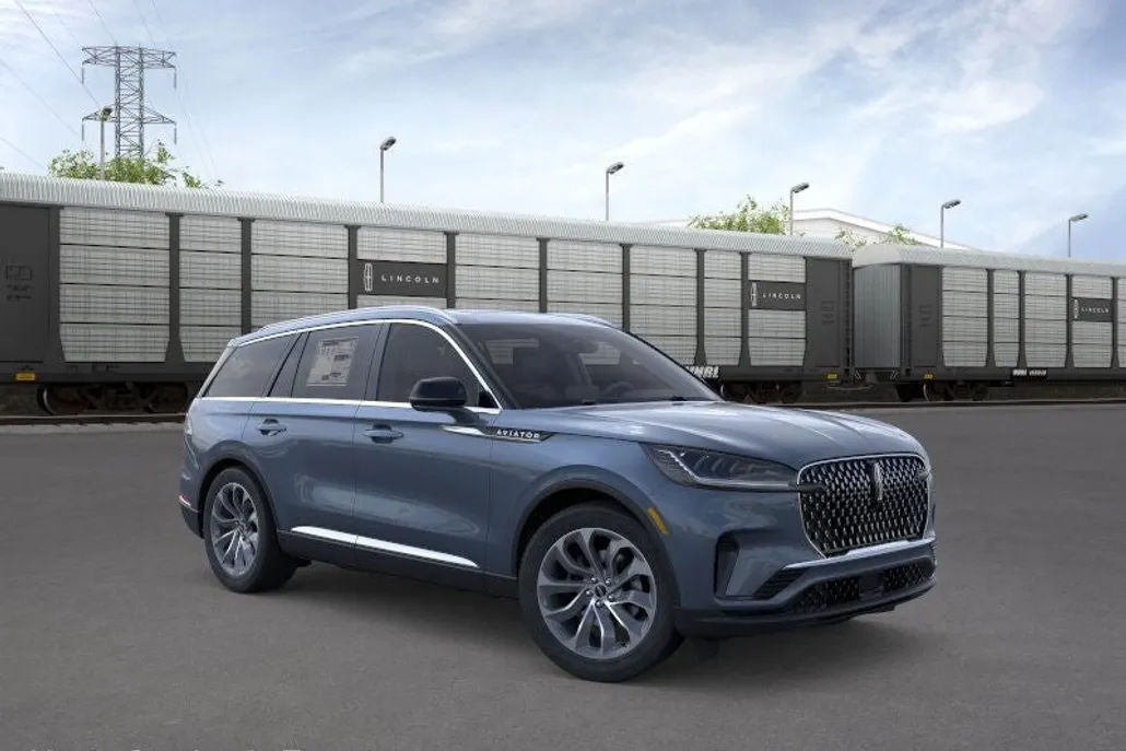 2025 Lincoln Aviator Premiere photo 1