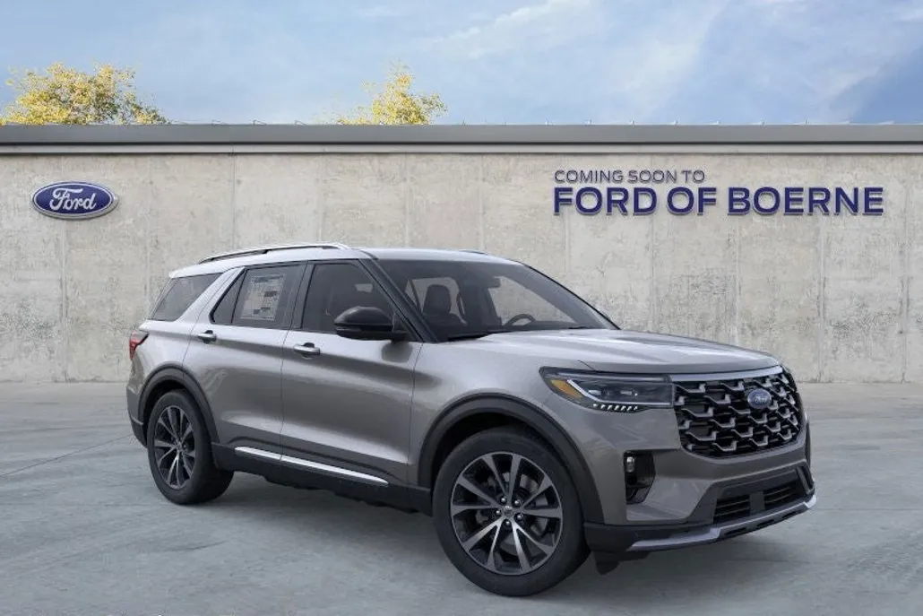 2025 Ford Explorer Platinum photo 1