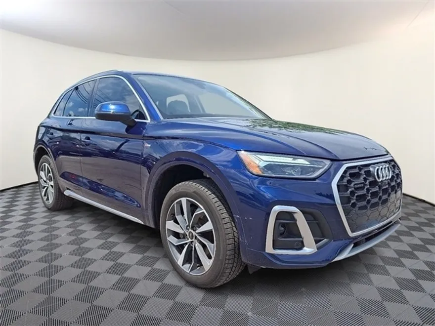 2022 Audi Q5 45 S line Premium Plus photo 1
