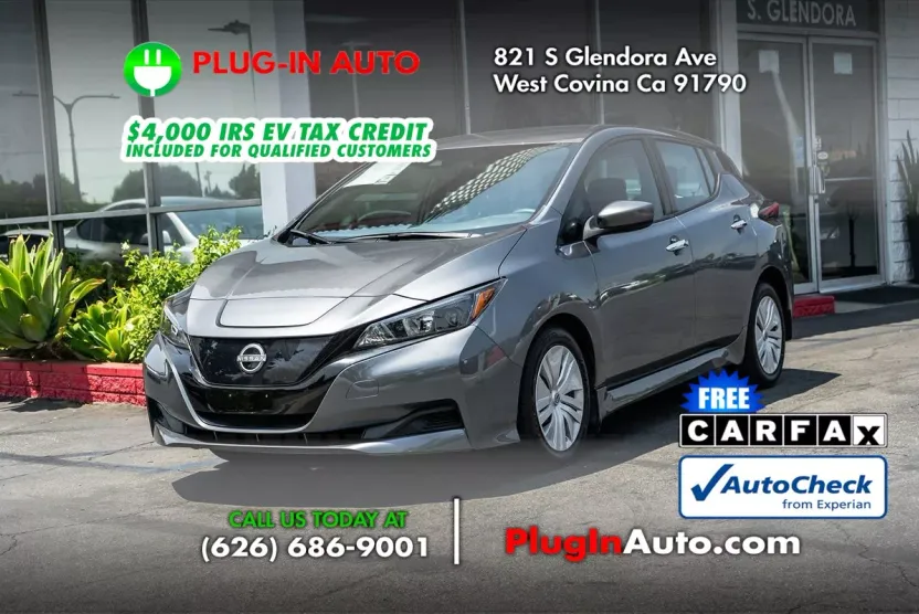 2023 Nissan Leaf S photo 1