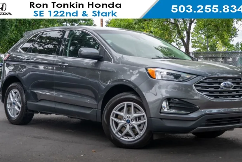 2022 Ford Edge SEL photo 1