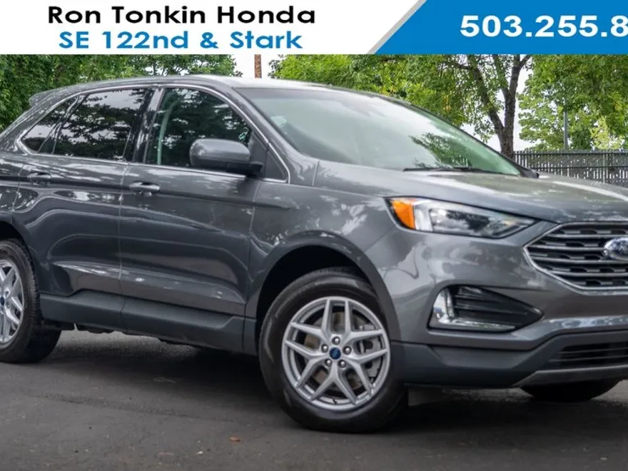 2022 Ford Edge SEL photo 1