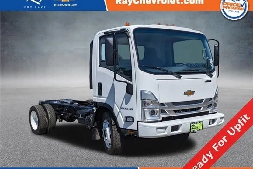 2025 Chevrolet Silverado 4500HD Base photo 1
