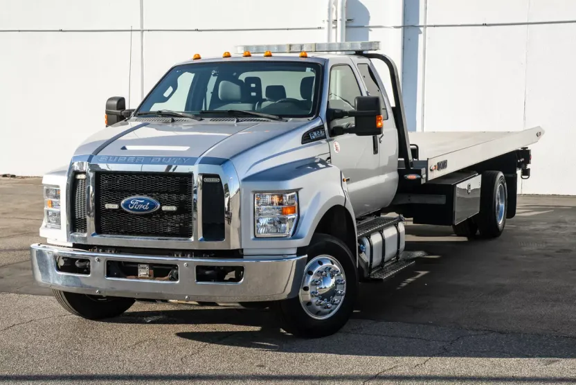 2017 Ford F-650 photo 1