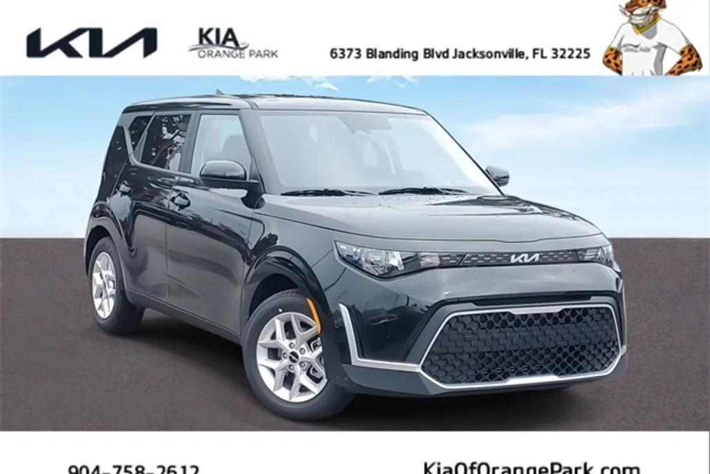 2025 Kia Soul LX photo 1
