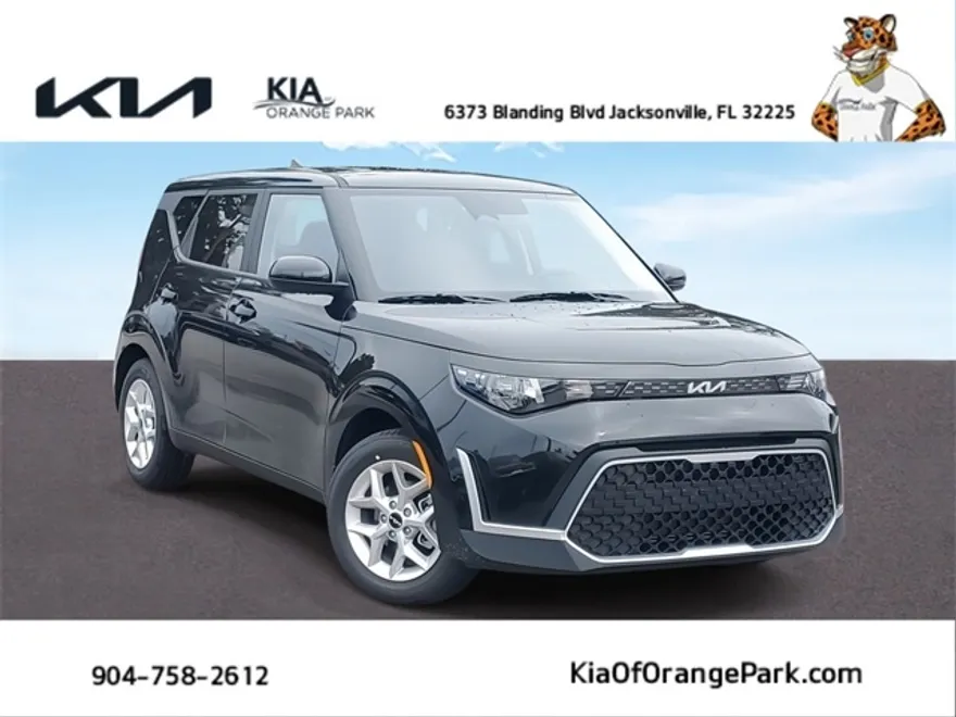2025 Kia Soul LX photo 1