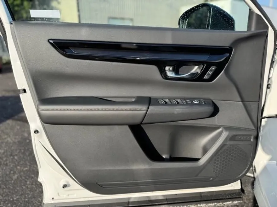 2026 Honda CR-V Hybrid Sport Touring photo 1
