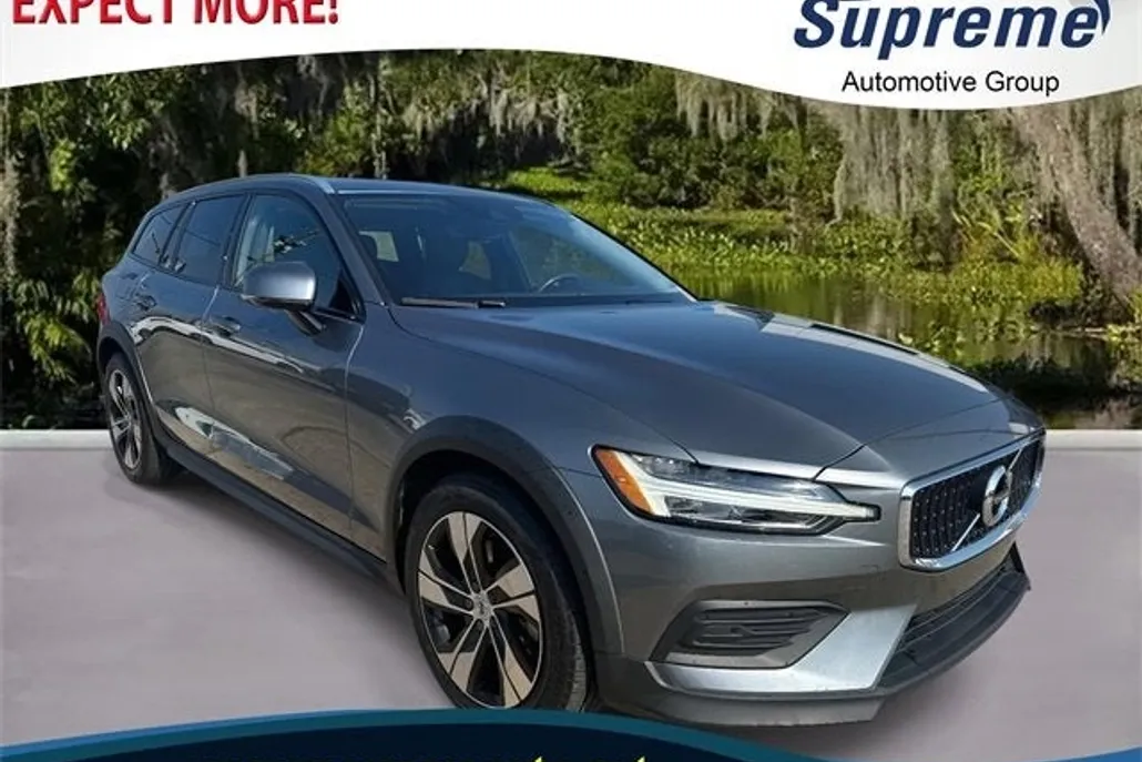 2020 Volvo V60 Cross Country T5 photo 1