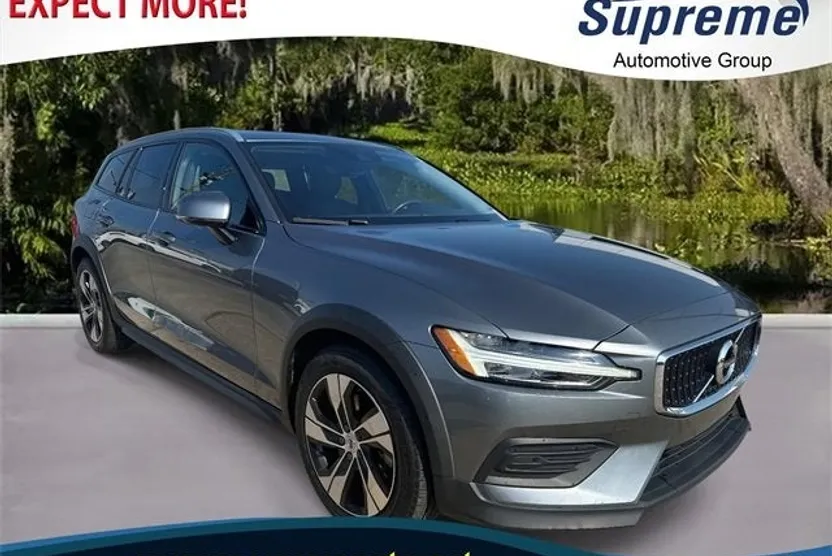 2020 Volvo V60 Cross Country T5 photo 1
