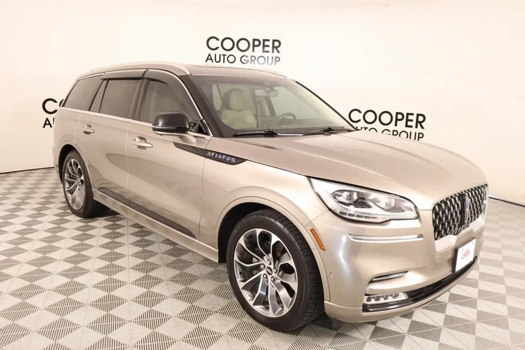 2021 Lincoln Aviator Grand Touring photo 1