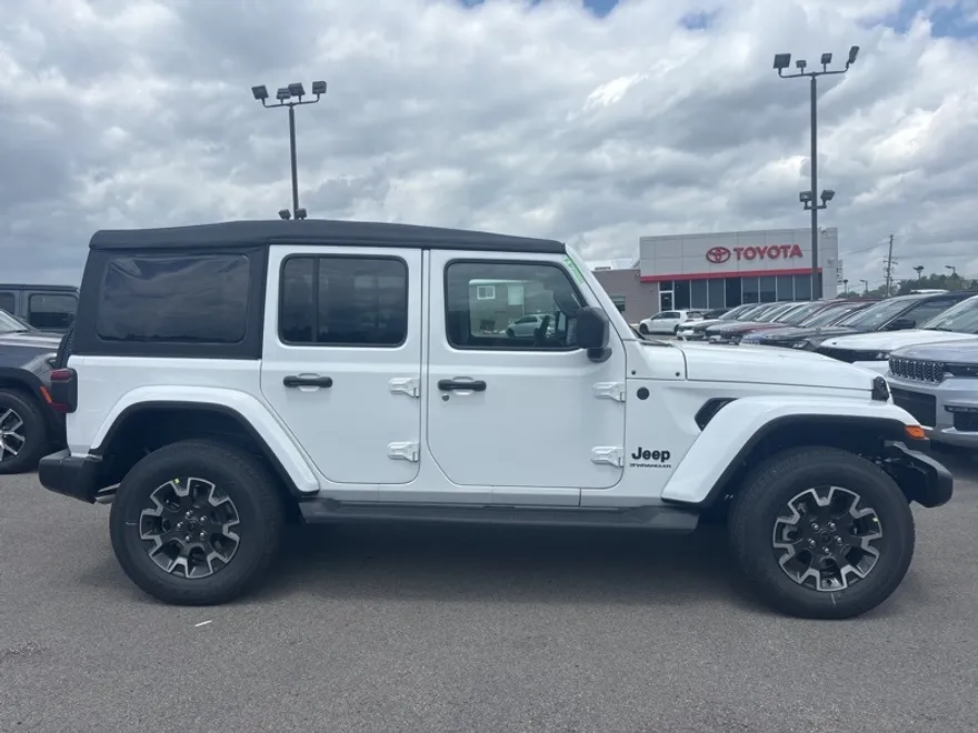2025 Jeep Wrangler Sahara photo 1