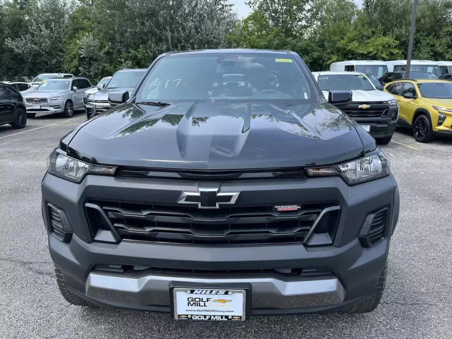 2026 Chevrolet Colorado Trail Boss photo 1