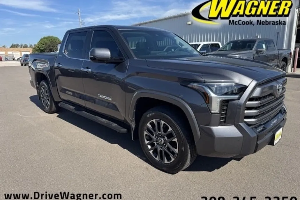 2022 Toyota Tundra Limited photo 1