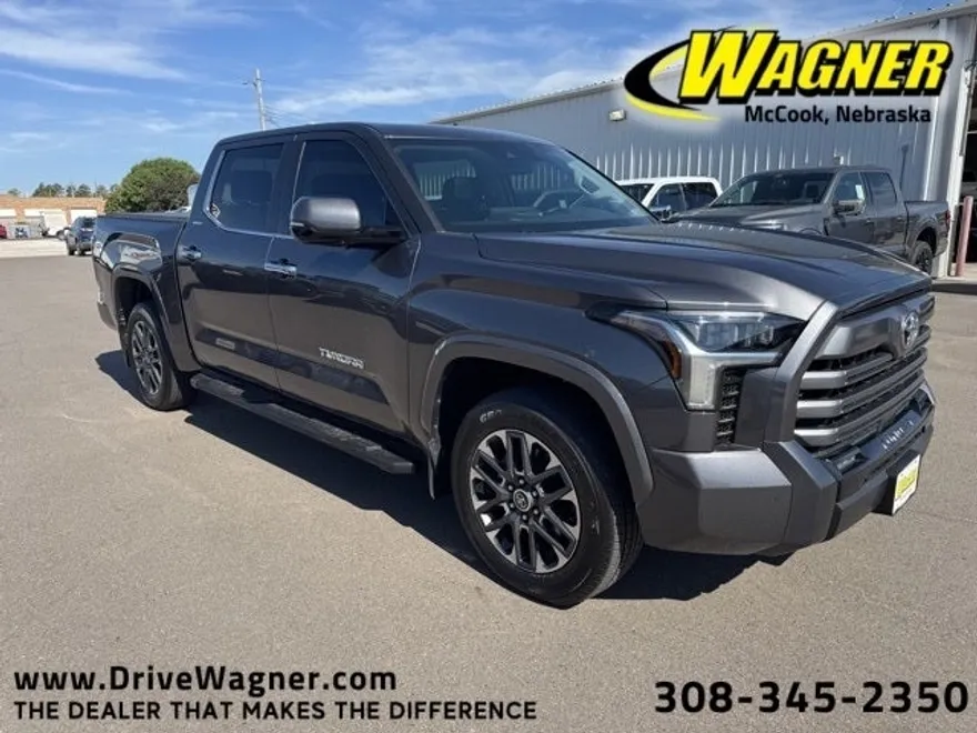 2022 Toyota Tundra Limited photo 1