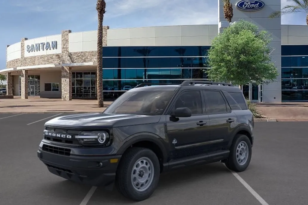 2024 Ford Bronco Sport Outer Banks photo 1