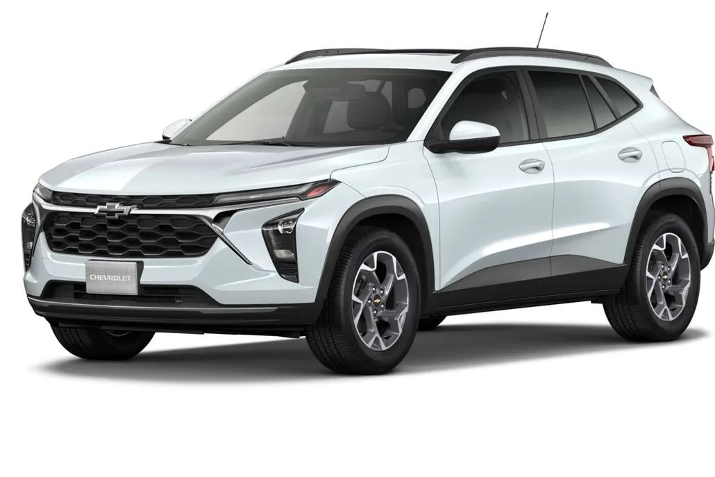 2025 Chevrolet Trax LT photo 1