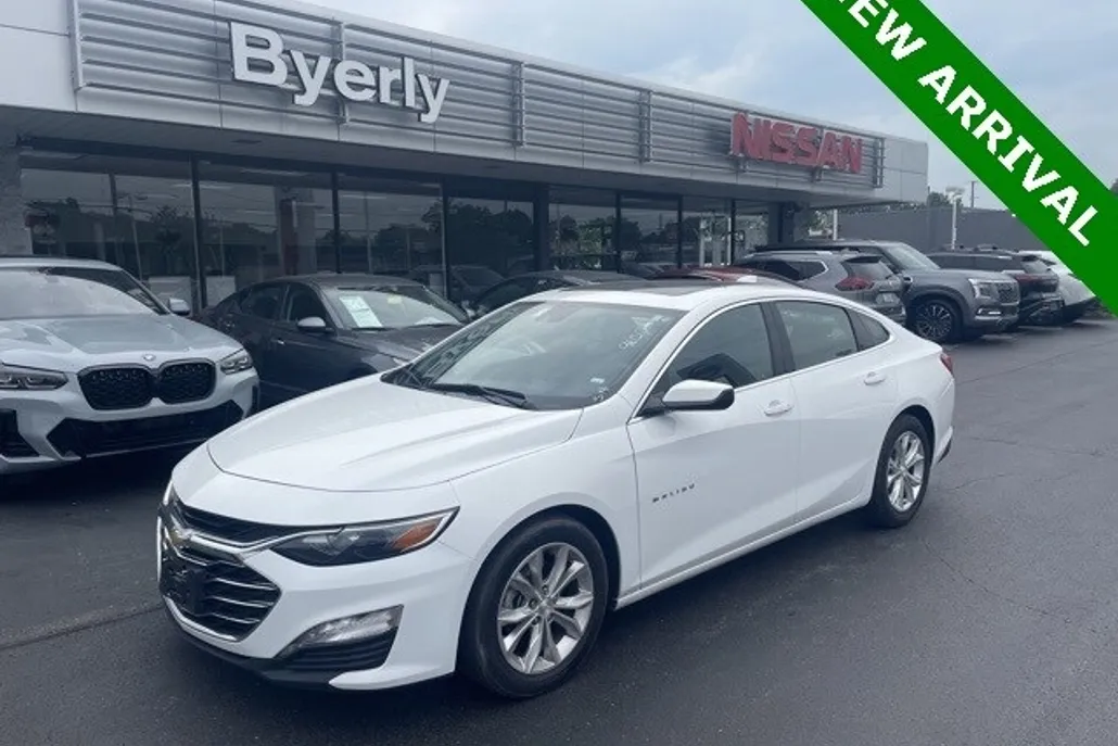 2023 Chevrolet Malibu 1LT photo 1