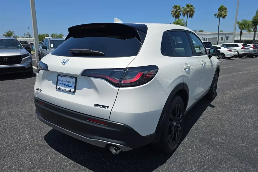 2026 Honda HR-V Sport photo 1