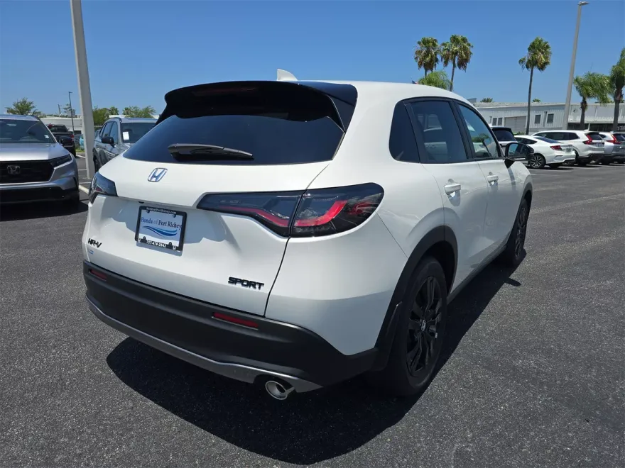 2026 Honda HR-V Sport photo 1