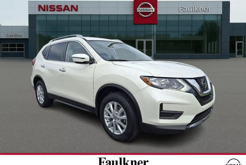 2018 Nissan Rogue AWD SV photo 1
