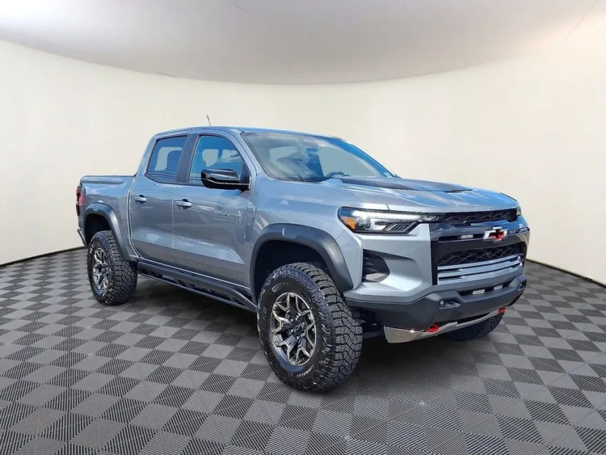 2024 Chevrolet Colorado ZR2 photo 1