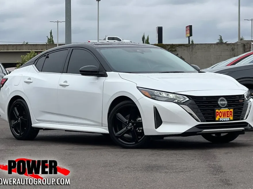 2024 Nissan Sentra SR photo 1