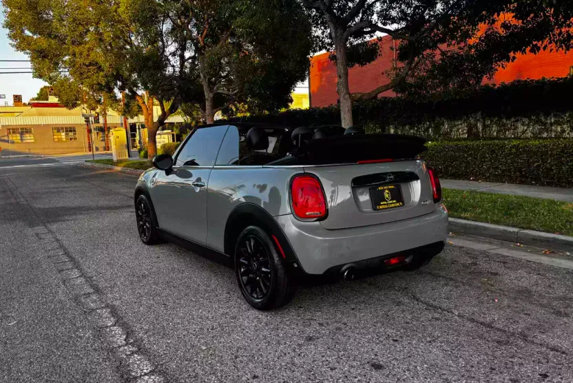 2019 Mini Cooper Signature photo 1